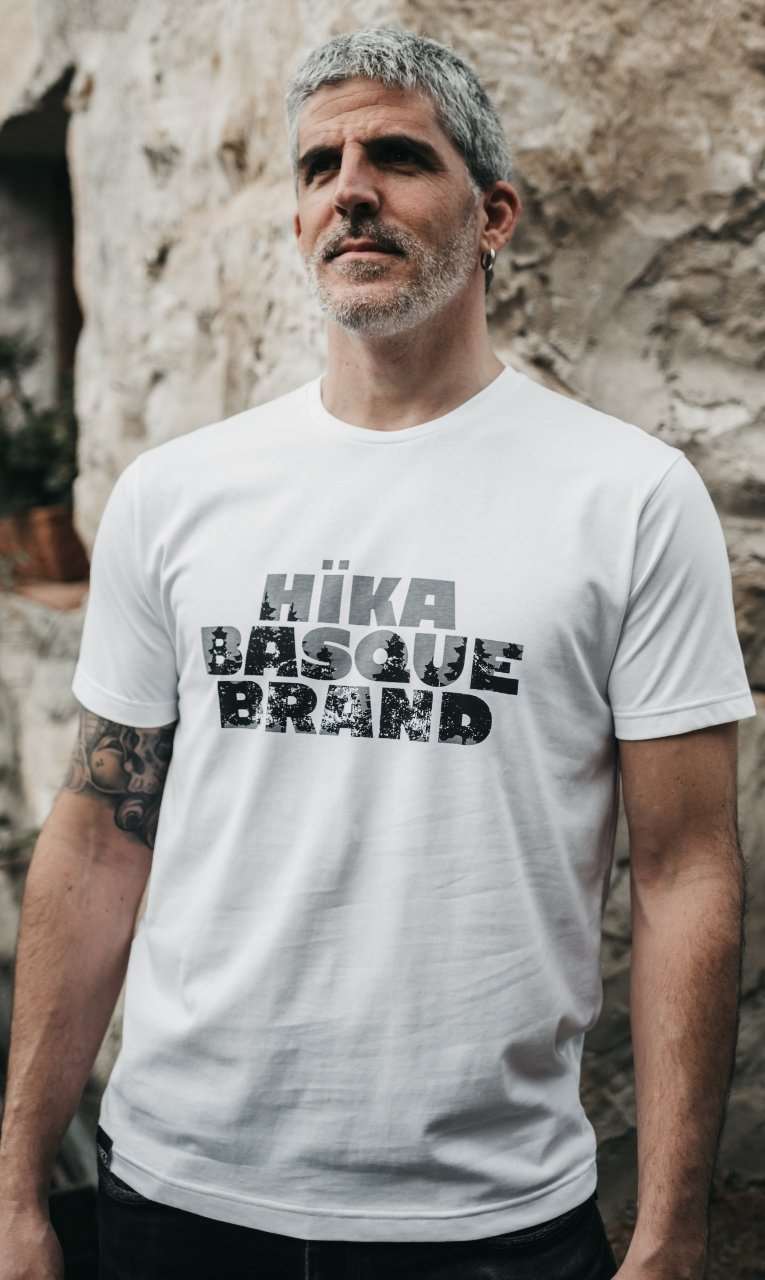 Hika Basque Brand Camiseta Lainoa DEIMOTIV